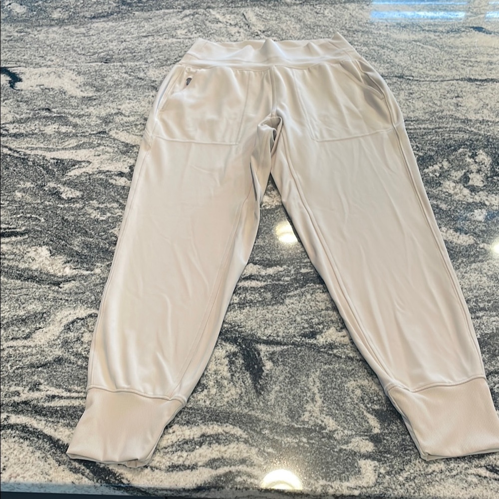 Athleta High Rise Jogger Soft Elastic Cuffs